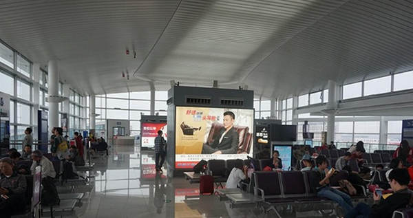 芝華仕機(jī)場(chǎng)廣告圖2 芝華仕機(jī)場(chǎng)廣告圖2