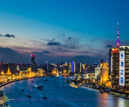 上海花旗大廈LED廣告-上?；ㄆ齑髲B廣告-上海地標(biāo)廣告價(jià)格