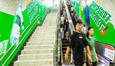 長沙地鐵電子梯牌廣告 長沙地鐵電子梯牌廣告