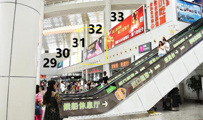廈門郵輪中心安檢口通道上方左側(cè)墻面燈箱廣告 廈門郵輪中心安檢口通道上方左側(cè)墻面燈箱廣告