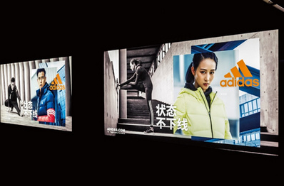 1、2、10號(hào)線12封燈箱廣告