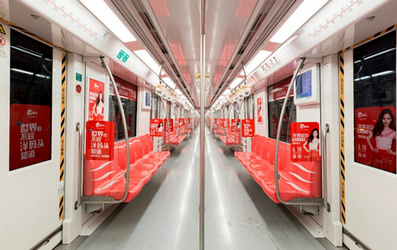 1、2、10號(hào)線列車媒體廣告