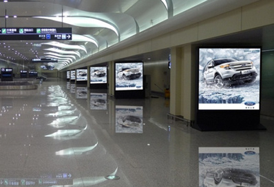 蘭州機(jī)場國內(nèi)到達(dá)行李大廳立式燈箱廣告 蘭州機(jī)場國內(nèi)到達(dá)行李大廳立式燈箱廣告