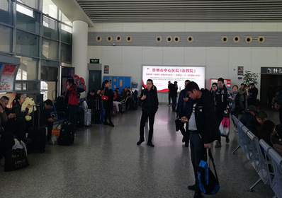 徐州高鐵東站二層候車大廳燈箱廣告案例圖 徐州高鐵東站二層候車大廳燈箱廣告案例圖