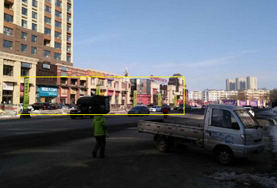 吉林大街與林蔭路交匯處新萬達(dá)道旗 吉林大街與林蔭路交匯處新萬達(dá)道旗