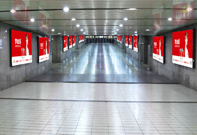 南、北二出站通道燈箱廣告