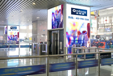 長春西站候車大廳檢票口燈箱廣告 長春西站候車大廳檢票口燈箱廣告