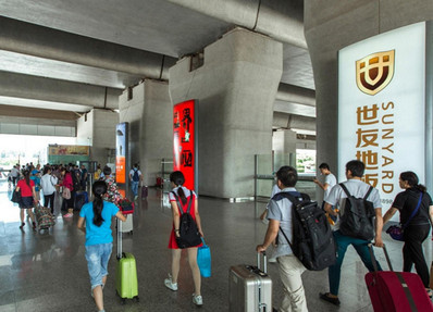 常州北站到達(dá)層出站大廳內(nèi)側(cè)落地?zé)粝鋸V告 常州北站到達(dá)層出站大廳內(nèi)側(cè)落地?zé)粝鋸V告