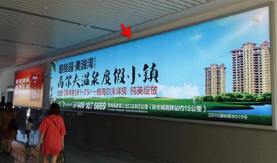 出站口廣告展示 出站口廣告展示