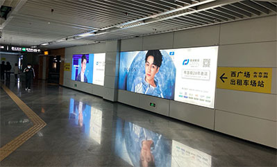 西廣場(chǎng)通道燈箱套裝 西廣場(chǎng)通道燈箱套裝