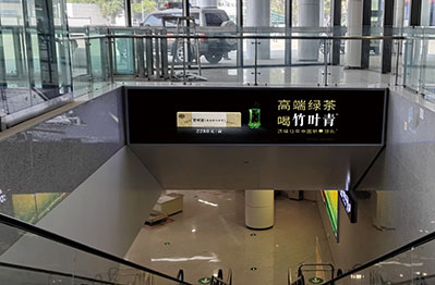 重慶北站南廣場(chǎng)進(jìn)站口楣頭燈箱廣告 重慶北站南廣場(chǎng)進(jìn)站口楣頭燈箱廣告