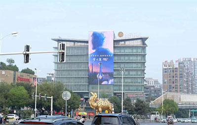 合肥蜀金大地1912街區(qū)led屏廣告 合肥蜀金大地1912街區(qū)led屏廣告