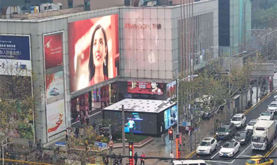 上?；春Ｖ新钒偈①徫镏行膌ed屏廣告