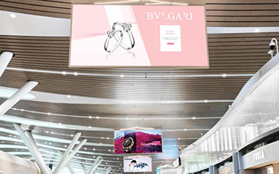 貴陽(yáng)機(jī)場(chǎng)T3四層國(guó)內(nèi)出發(fā)候機(jī)大廳燈箱廣告 貴陽(yáng)機(jī)場(chǎng)T3四層國(guó)內(nèi)出發(fā)候機(jī)大廳燈箱廣告