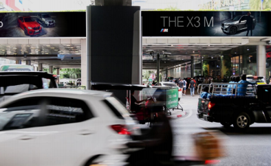 深圳機(jī)場(chǎng)路樓頂大牌廣告 深圳機(jī)場(chǎng)路樓頂大牌廣告