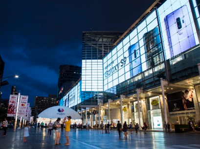 深圳機(jī)場(chǎng)路樓頂大牌廣告 深圳機(jī)場(chǎng)路樓頂大牌廣告