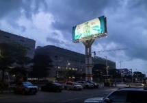 佛山順德新桂路和樂(lè)家居電商園雙面高桿戶(hù)外大牌廣告投放價(jià)格