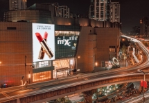 成都萬(wàn)象城外墻LED雙屏廣告投放，成都LED大屏廣告價(jià)格