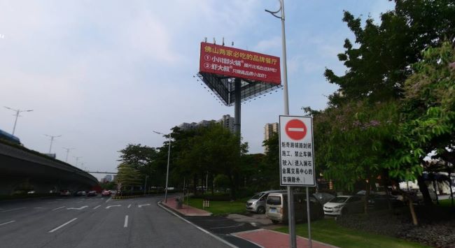 佛山大道與魁奇路三面高桿大牌廣告投放，佛山高速立柱廣告