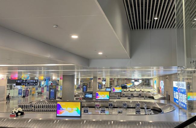 溫州機(jī)場(chǎng)到達(dá)行李大廳墻面廣告投放，溫州龍灣機(jī)場(chǎng)大屏廣告